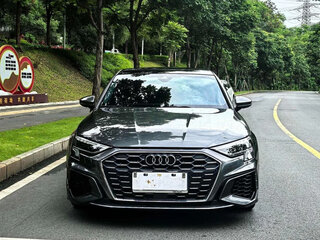 2022 Audi A3 Sportback 35 TFSI IV (8Y), серый, 1534000 рублей, вид 2
