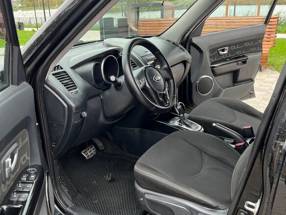 2013 Kia Soul I Рестайлинг, чёрный - вид 13