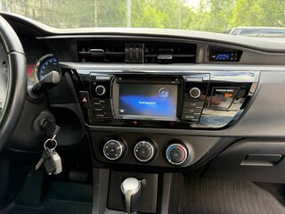 2014 Toyota Corolla XI (E160, E170, E180), серебристый, 1275000 рублей, вид 5