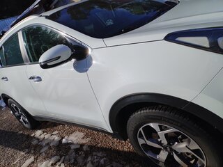 2018 Kia Sportage IV Рестайлинг, белый, 2230000 рублей, вид 5