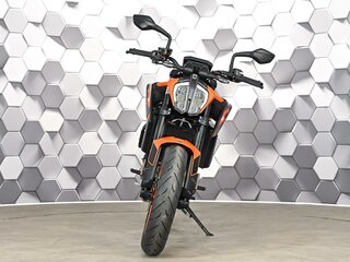 2023 KTM 890 Duke GP, оранжевый, 899000 рублей, вид 5