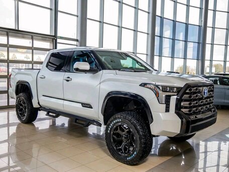 Toyota Tundra III