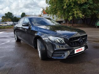 2018 Mercedes-Benz E-Класс 200 V (W213, S213, C238), чёрный, 2000000 рублей, вид 3