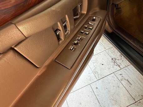 1994 Cadillac DeVille VII, белый, 1200000 рублей, вид 5