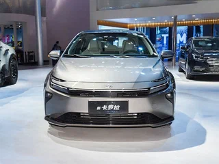2026 Toyota Corolla XII (E210) Рестайлинг 2, серый, 3000000 рублей, вид 2