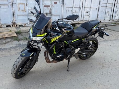 2020 Kawasaki Z 650, чёрный, 599000 рублей, вид 1