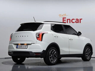 2024 KGM Tivoli, белый, 2100000 рублей, вид 2
