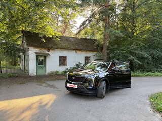 2022 Cadillac XT4 I, чёрный, 3500000 рублей, вид 4