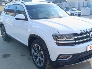 2019 Volkswagen Teramont I, белый, 3500000 рублей, вид 2