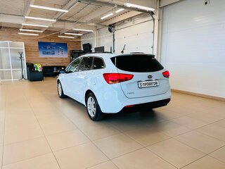2014 Kia Ceed II, белый, 1529000 рублей, вид 4