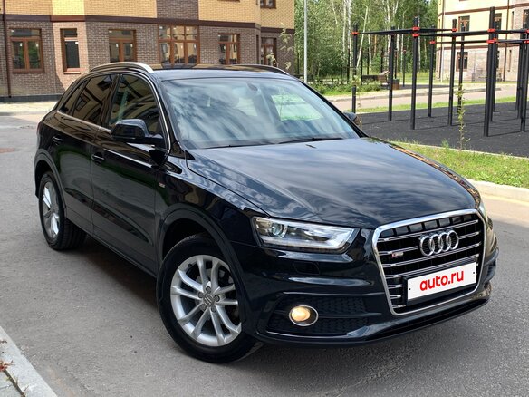 2013 Audi Q3 I (8U), чёрный - вид 1