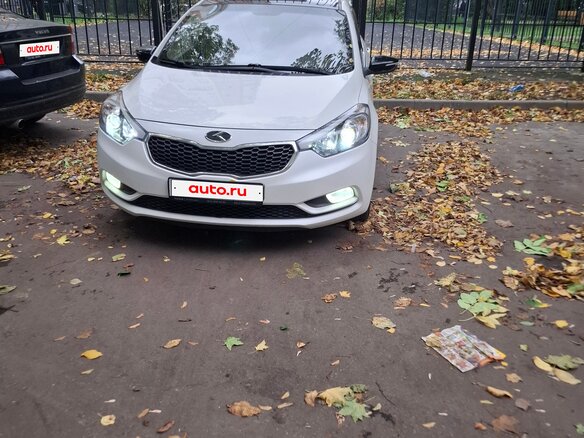 2015 Kia Cerato III, белый, 900000 рублей - вид 2
