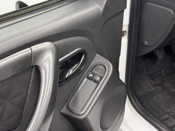 2018 Renault Duster I Рестайлинг, белый, 1169067 рублей - вид 12