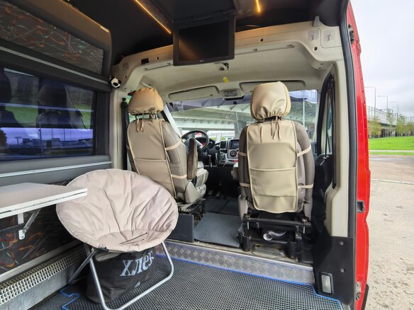 2011 Peugeot Boxer, красный, 2990000 рублей - вид 20