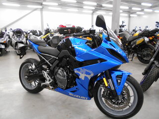 2025 Suzuki GSX-8R, синий, 1020000 рублей, вид 1
