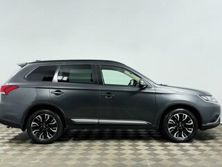 2021 Mitsubishi Outlander III Рестайлинг 3, серый, 2300000 рублей, вид 5