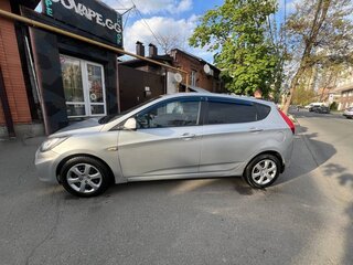 2011 Hyundai Solaris I, серебристый, 650000 рублей, вид 5