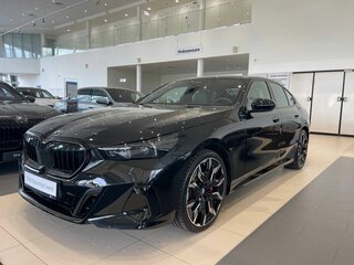 2026 BMW 5 серии 540d xDrive VIII (G60/G61/G68), чёрный, 14600000 рублей, вид 1