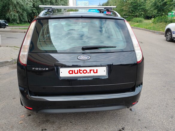 2011 Ford Focus II Рестайлинг, чёрный - вид 3