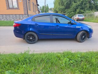2014 Kia Rio 5-speed III, синий, 599000 рублей, вид 5