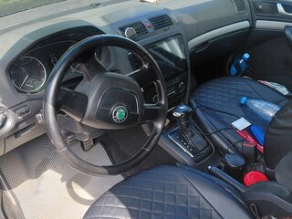2013 Skoda Octavia II (A5) Рестайлинг, чёрный, 970000 рублей, вид 2