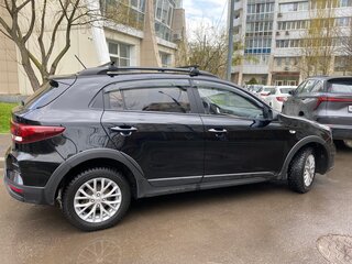 2021 Kia Rio X IV Рестайлинг, чёрный, 1700000 рублей, вид 4