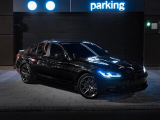 2019 BMW 5 серии 520d xDrive VII (G30/G31/G38), чёрный, 4000000 рублей, вид 4