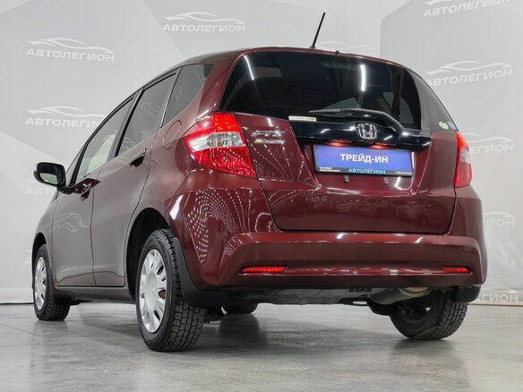 2012 Honda Fit II, красный, 885000 рублей - вид 22