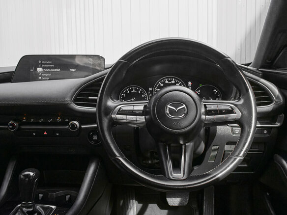 2020 Mazda 3 IV (BP), серый, 1450000 рублей - вид 10