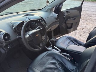 2014 Chevrolet Aveo II, чёрный, 610000 рублей, вид 4