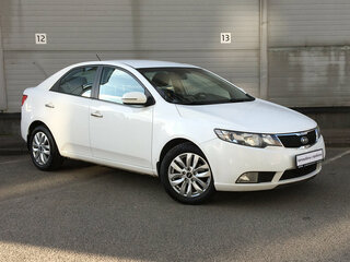 2011 Kia Cerato 6-speed II, белый, 639000 рублей, вид 3