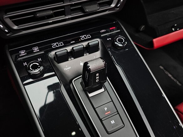 2022 Porsche 911 Carrera 4S VIII (992), чёрный - вид 17