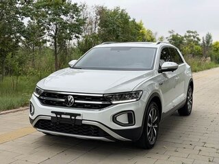 2023 Volkswagen T-Roc I Рестайлинг, белый, 1750000 рублей, вид 3