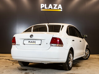 2011 Volkswagen Polo V, белый, 800000 рублей, вид 4