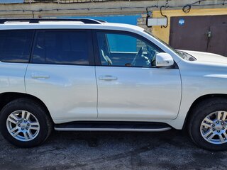 2013 Toyota Land Cruiser Prado 150 Series, белый, 3100000 рублей, вид 3