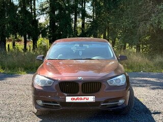 2011 BMW 5 серии Gran Turismo 535i xDrive VI (F10/F11/F07), пурпурный, 1400000 рублей, вид 2