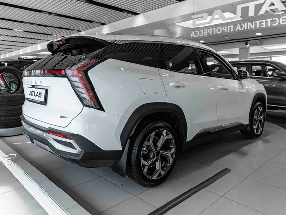 2026 Geely Atlas II, белый - вид 4