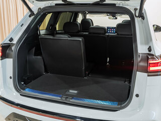 2026 Volkswagen Teramont Pro II (China Market), белый, 6295000 рублей, вид 4
