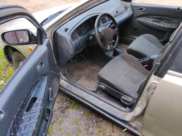 1994 Mazda 323 V (BA), серый, 120000 рублей - вид 4