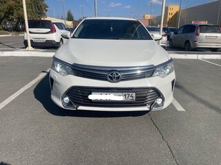 2015 Toyota Camry VII (XV50) Рестайлинг, белый, 2200000 рублей, вид 2