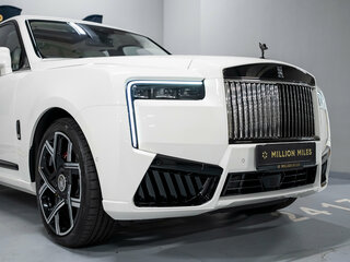 2025 Rolls-Royce Cullinan Black Badge I Рестайлинг (Series II), белый, 64500000 рублей, вид 5