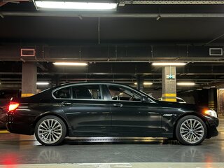 2013 BMW 5 серии Long 520Li VI (F10/F11/F07), чёрный, 2800000 рублей, вид 1