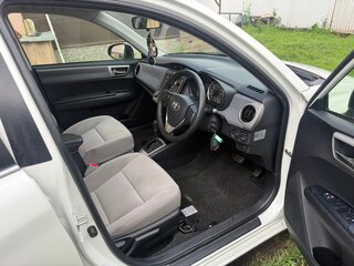 2013 Toyota Corolla Axio XI (E160, E170, E180), белый, 1130000 рублей, вид 4