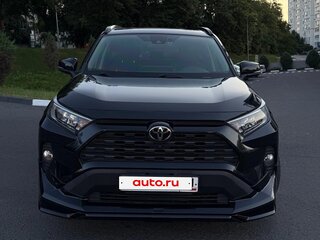 2021 Toyota RAV4 V (XA50), чёрный, 3650000 рублей, вид 2