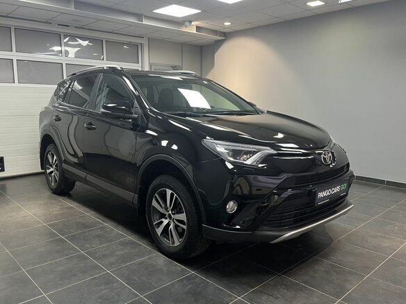 2017 Toyota RAV4 IV (XA40) Рестайлинг, чёрный, 2325000 рублей - вид 2