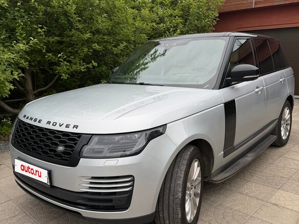 2018 Land Rover Range Rover IV Рестайлинг, серебристый