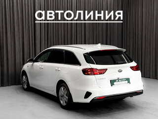 2021 Kia Ceed III Рестайлинг, белый, 1430000 рублей, вид 5