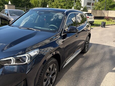 2024 BMW X1 Long 25Li sDrive III (U11/U12), синий, 4750000 рублей, вид 3