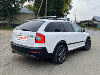 2011 Skoda Octavia Scout II (A5) Рестайлинг, белый, 1150000 рублей, вид 4