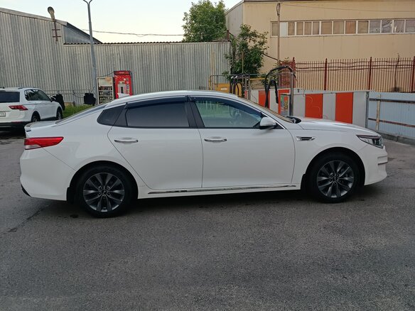 2017 Kia Optima IV, белый, 1930000 рублей - вид 2